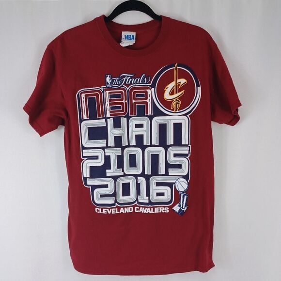 ‼️final must bundle‼️ NBA The Finals Cleveland Cavaliers Champions 2016 Tee - Picture 1 of 4